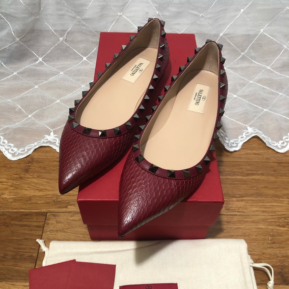 ❌SOLD❌Valentino Rockstud Snake Ballerina Flats